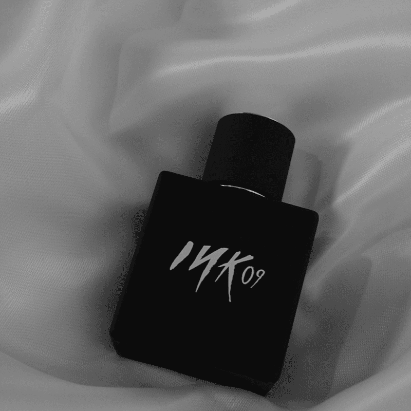 Women’s Perfume  – Floral Elegance