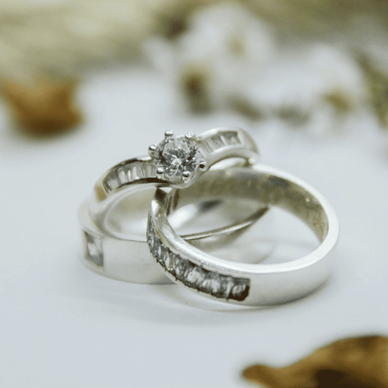 Platinum Solitaire Wedding Ring with Sapphire