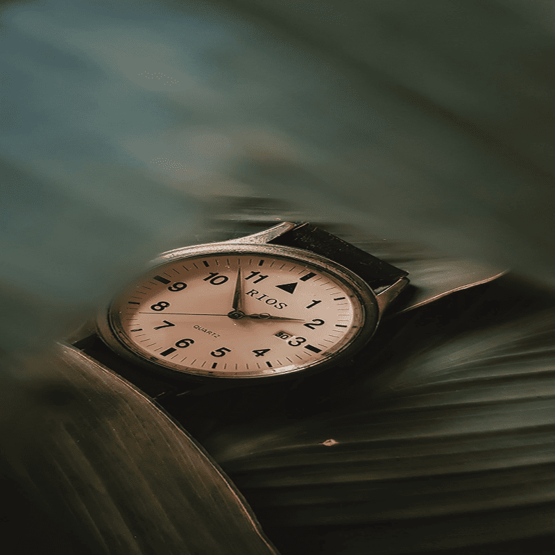 Men’s Leather Strap Watch – Black & Gold