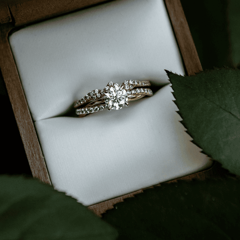 Classic Gold Engagement Ring with Diamond